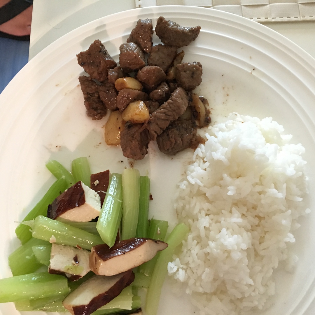 黑蒜子牛肉粒
