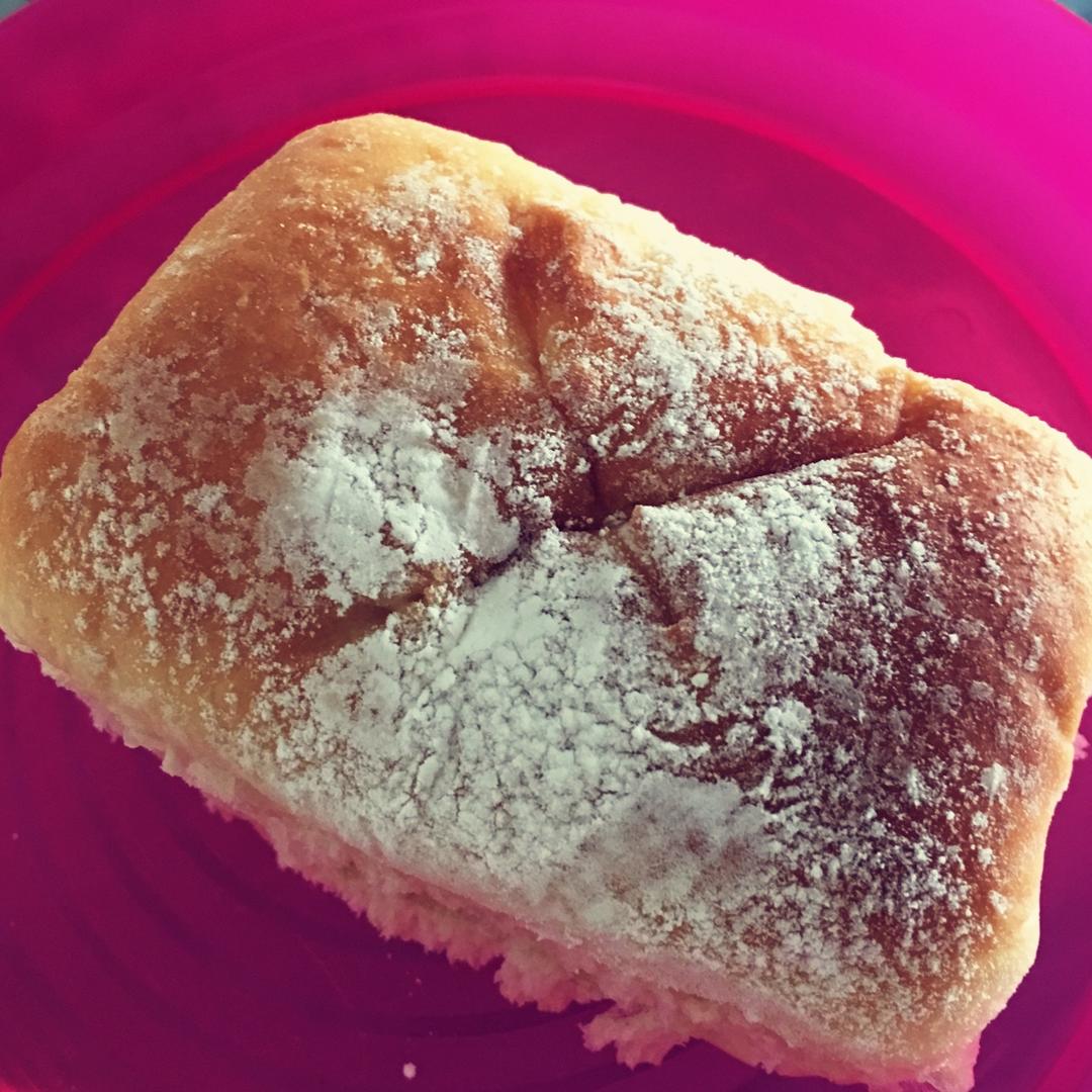 软到不知所措的牛奶卷