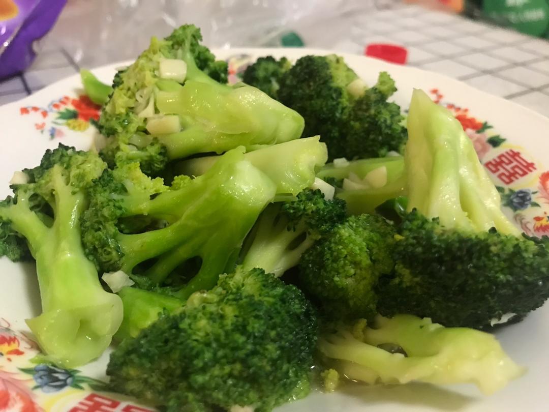 蚝油蒜蓉西兰花