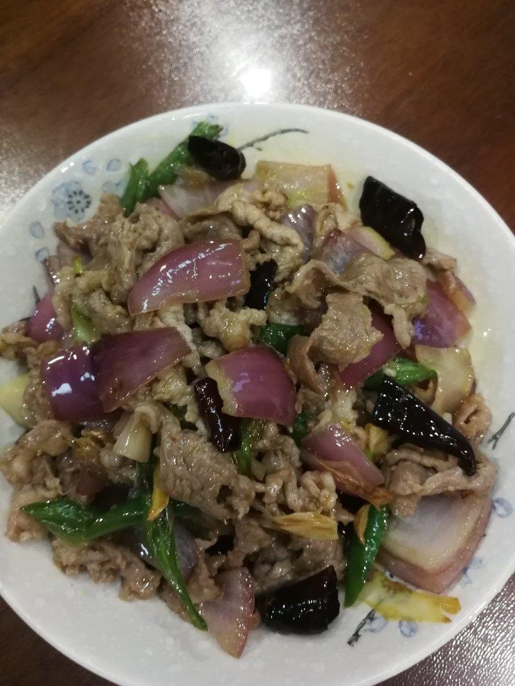 洋葱青椒炒肉丝