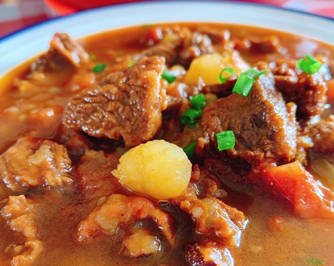 番茄土豆炖牛腩|马克西姆不粘锅的做法