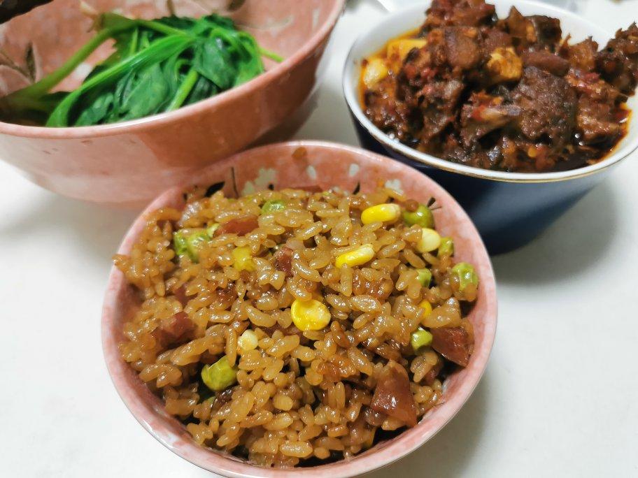 懒人电饭煲腊肠土豆焖饭，减肥人士慎点‼️