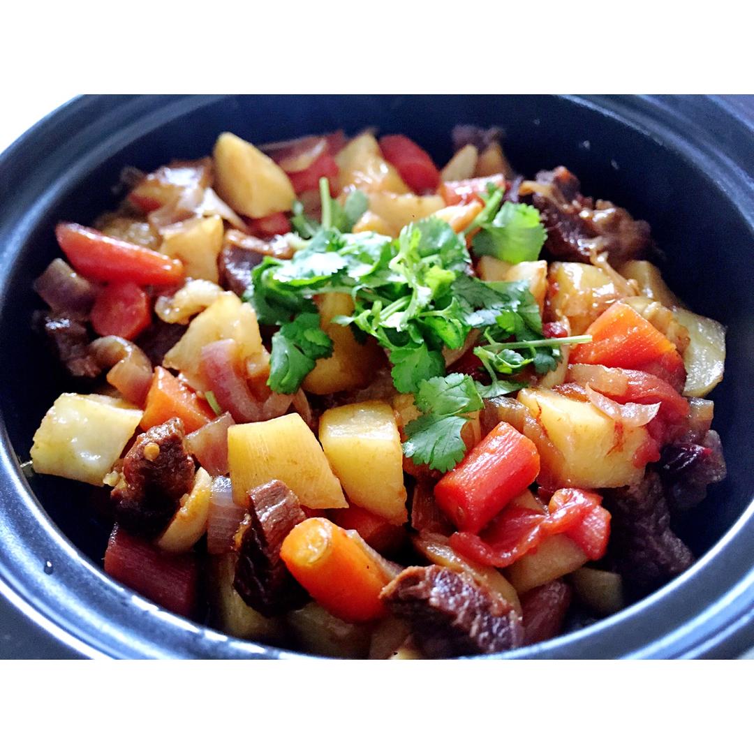 红烧牛肉土豆 （独家秘制）