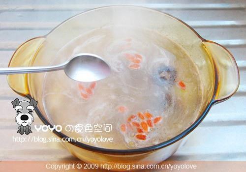 香菇鸡翅汤的做法