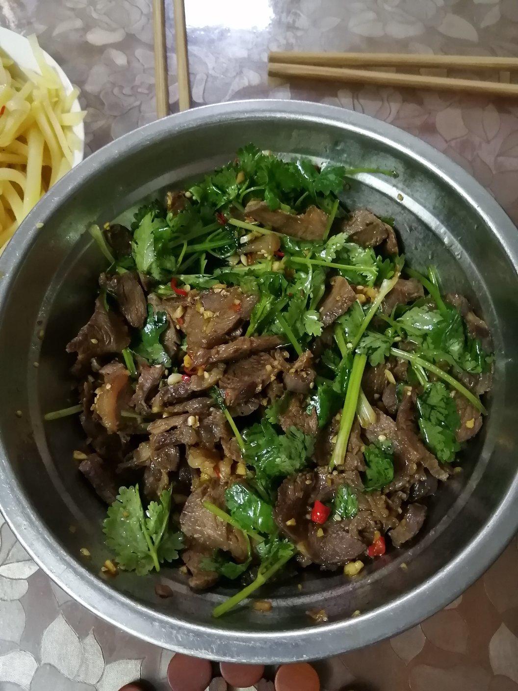 凉拌牛肉