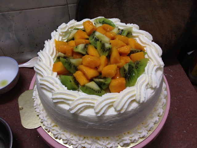 奶油水果装饰蛋糕