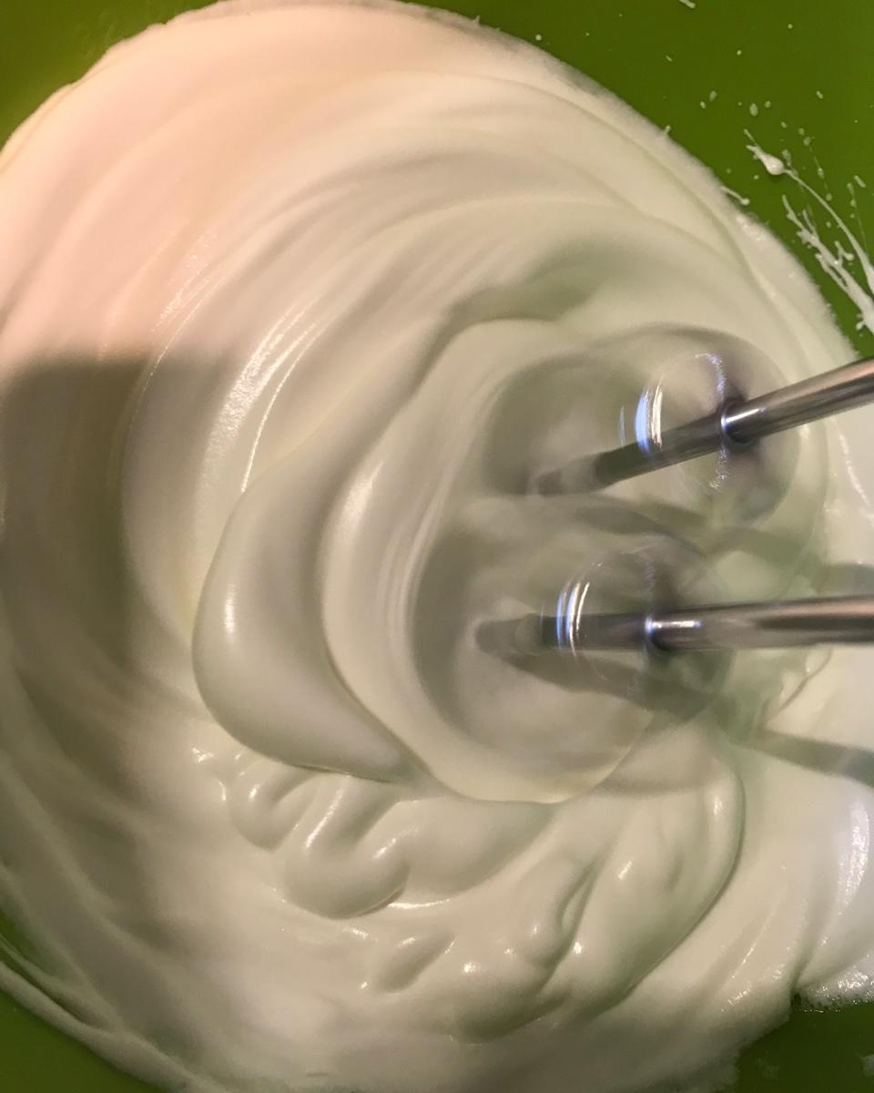 #视频教程#有灵魂的脏脏蛋糕，戚风生涯的巅峰之作，劣狐狐烘焙