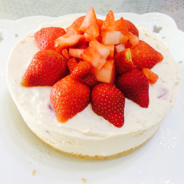 《Tinrry下午茶》教你做草莓芝士慕斯（6寸配方）