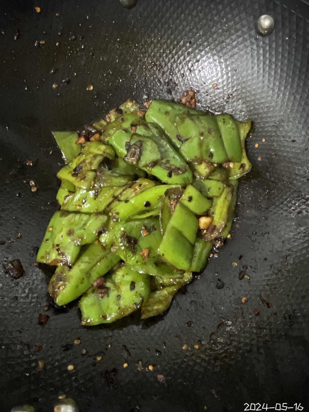 🔥强烈推荐一道比肉还好吃的干煸辣椒🌶，朋友们一定不要错过哦❗️