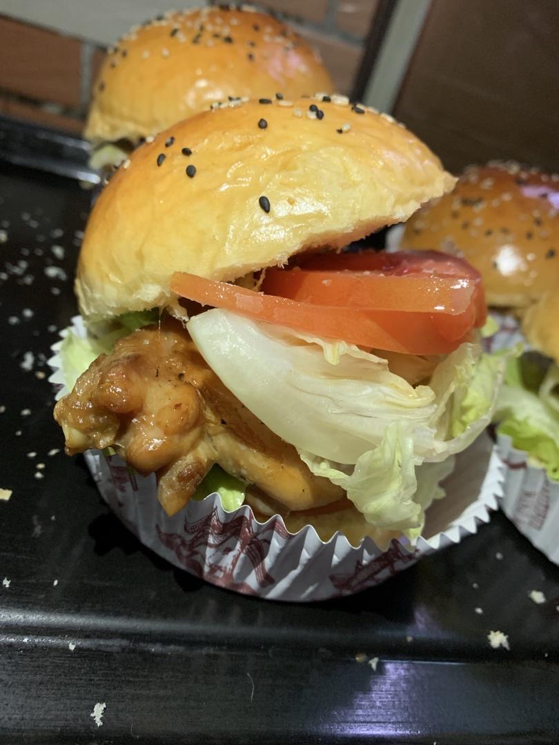 好吃到炸裂的港式菠萝包（附带制作酥皮的小视频）