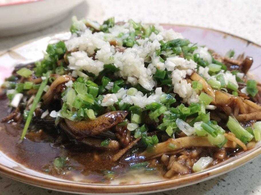 厨师长教你：“响油鳝丝”的家常做法，味道非常赞