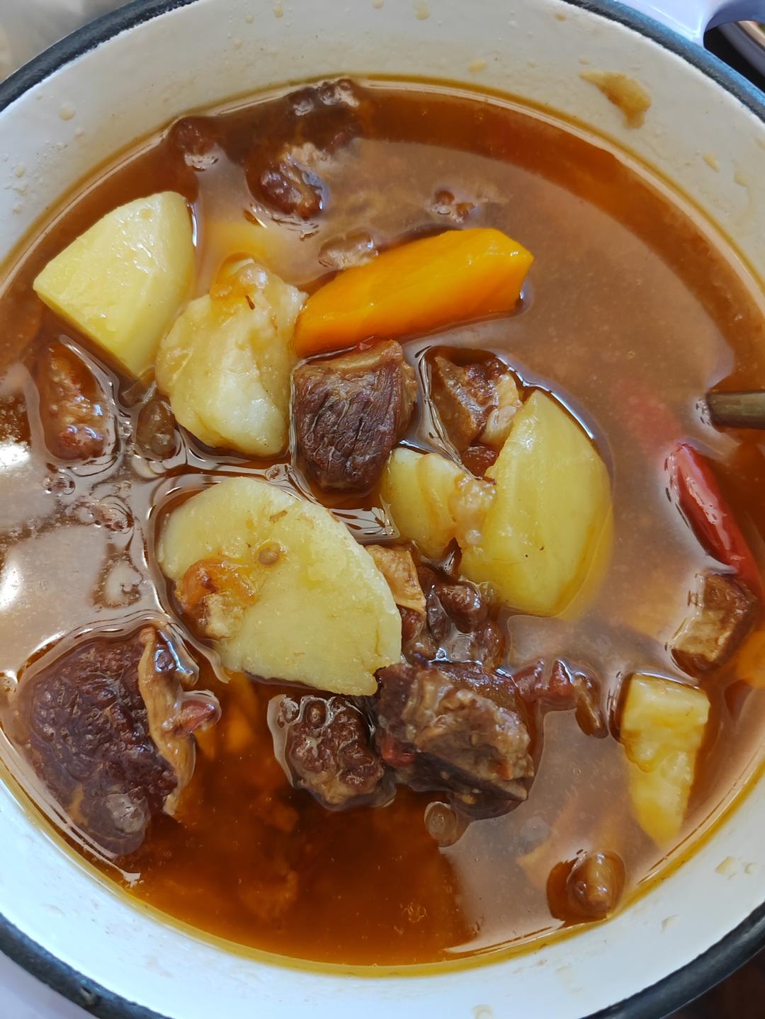 番茄土豆炖牛腩