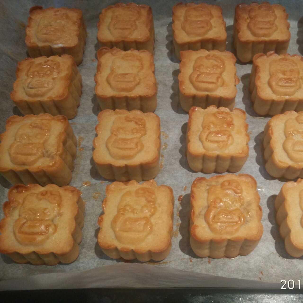广式月饼—蛋黄莲蓉月饼