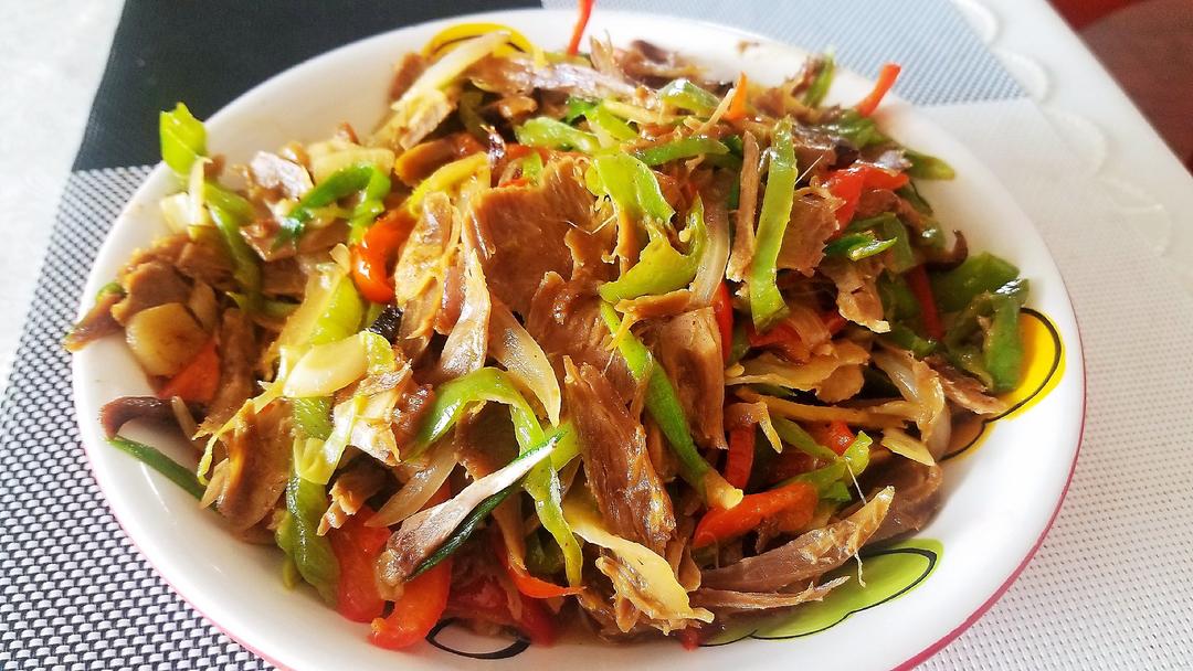 孜然爆炒烤鸭肉（吃剩的烤鸭再利用）