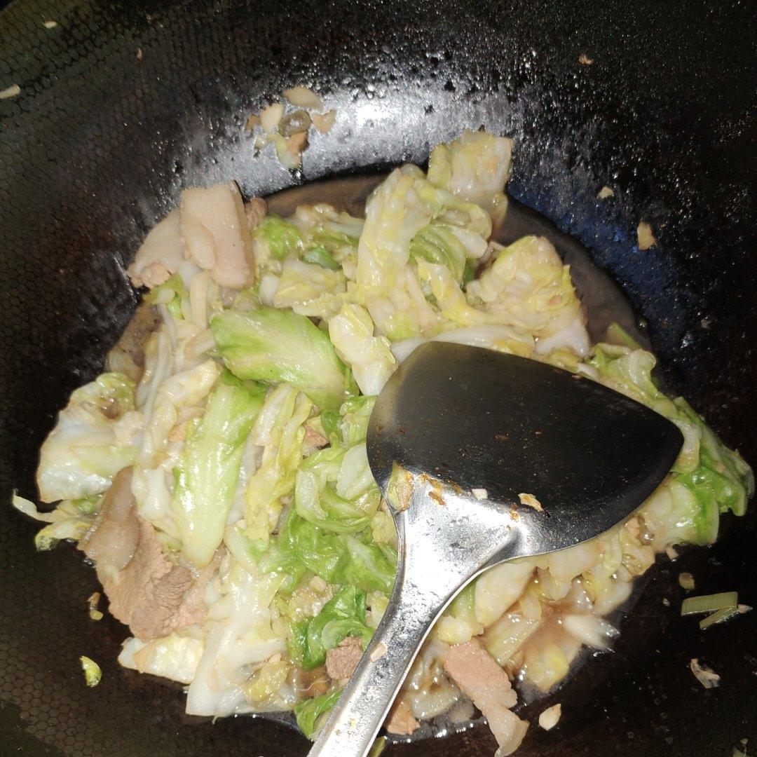 手残也能拥有的卷心菜炒肉