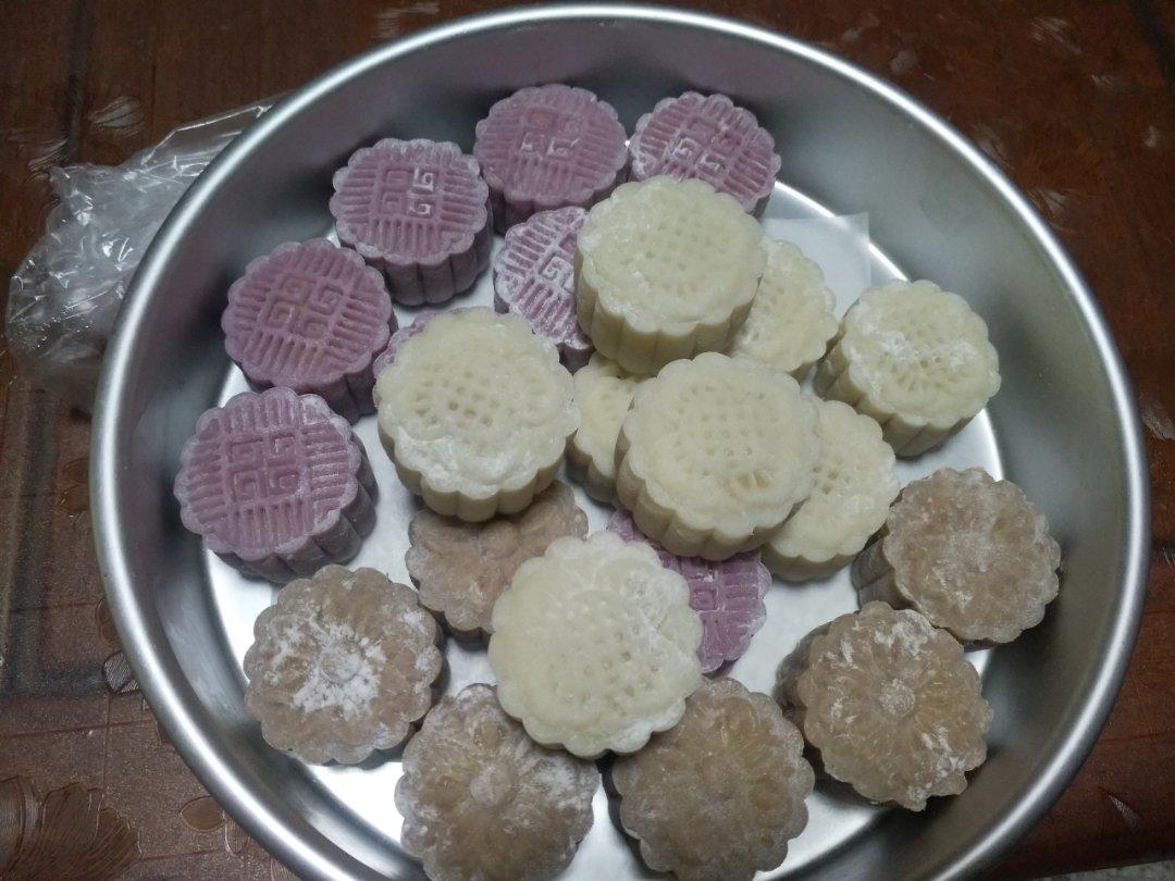 彩色冰皮月饼
