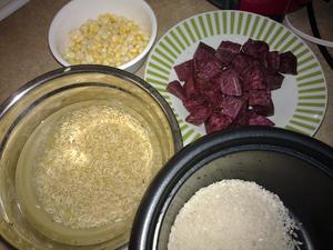 紫薯玉米饭的做法 步骤1