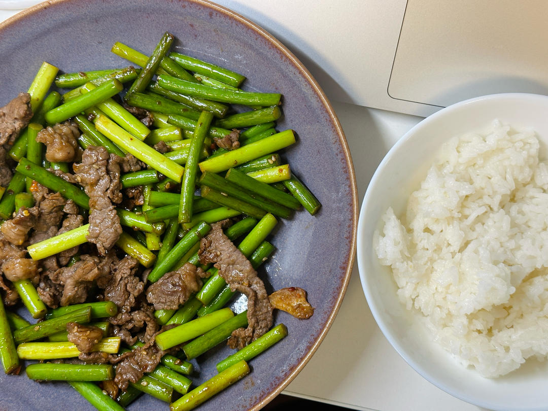 蒜薹炒肉