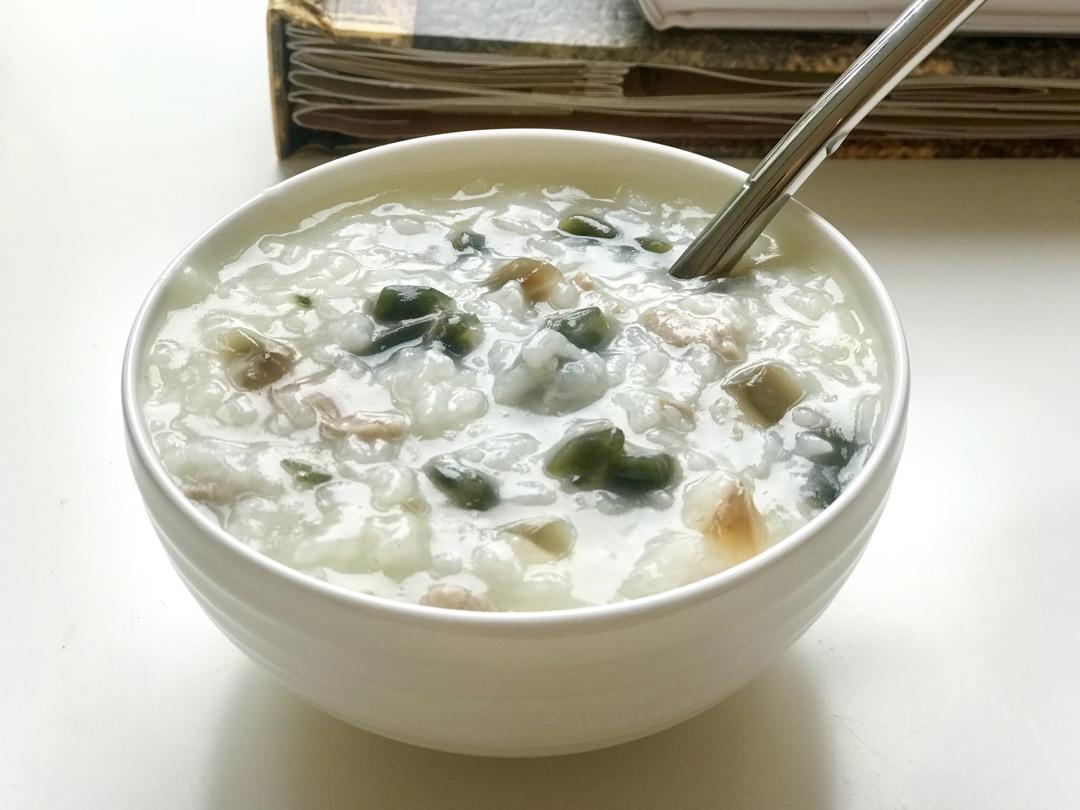 堂妈小厨——超好喝的皮蛋瘦肉粥