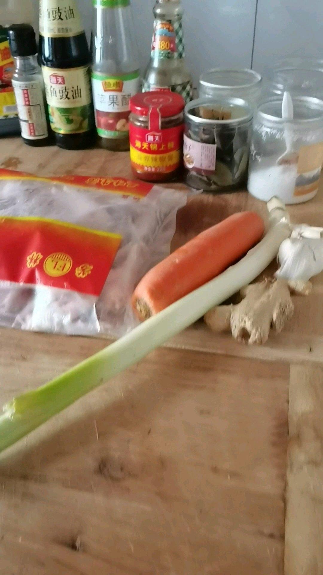 衢记老东家蒜蓉鸡爪