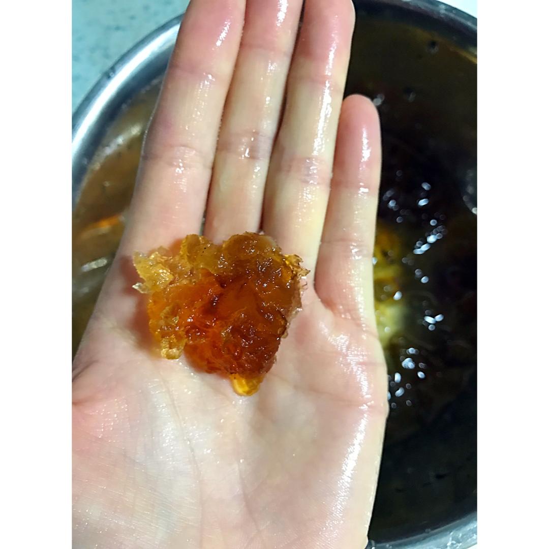 牛奶炖桃胶