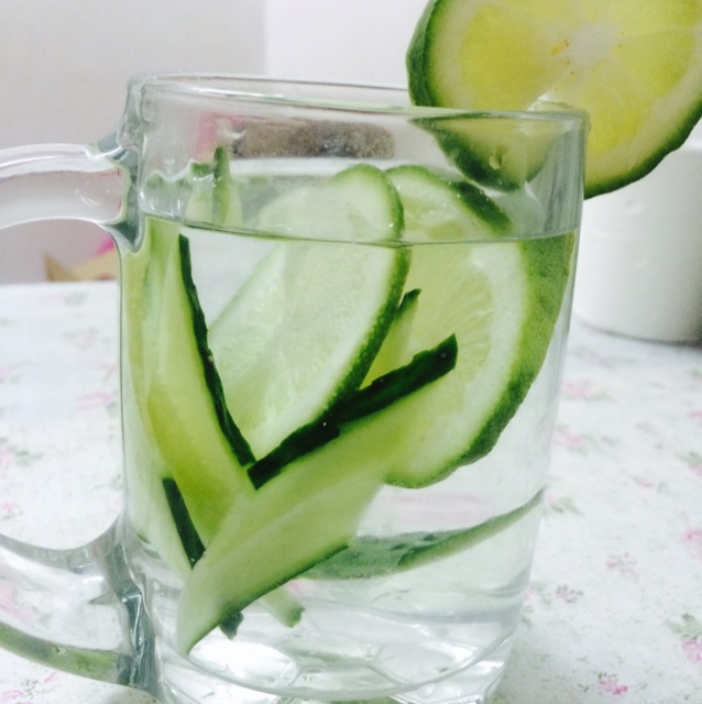 xxx篱笆xxx做的黄瓜柠檬水