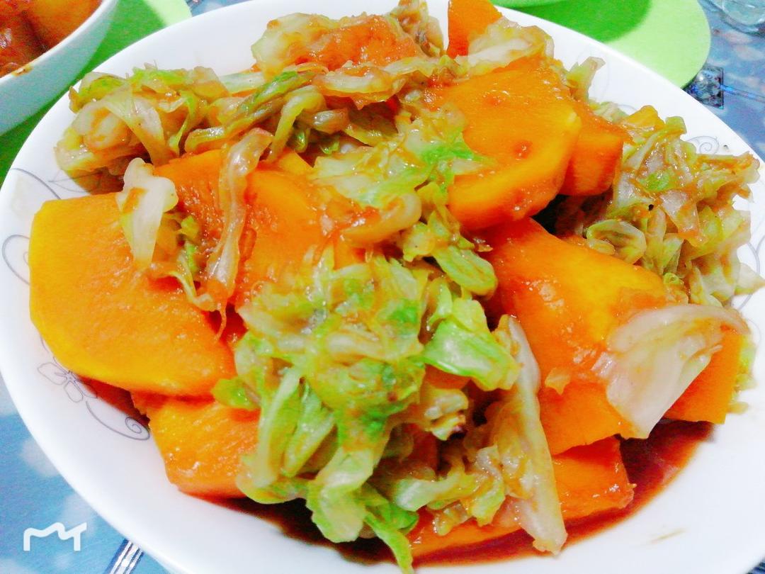 紫甘蓝炒南瓜(我家的营养胃菜)