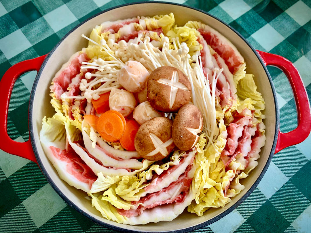冬日暖暖白菜千层锅