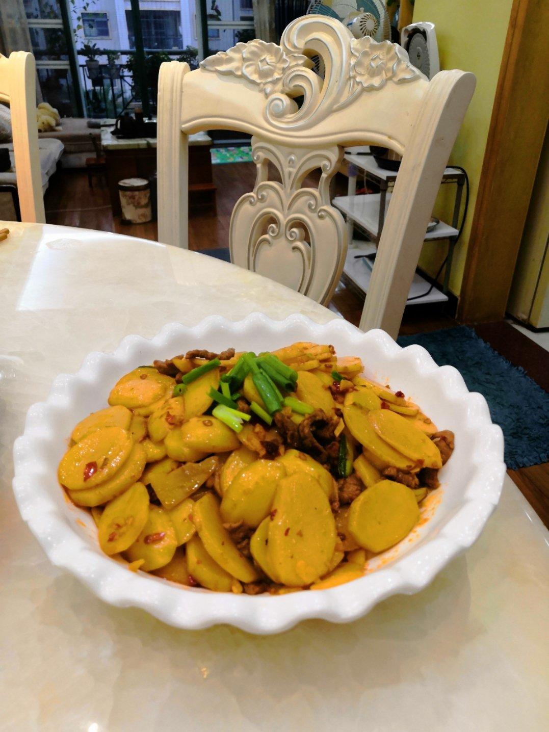 干锅土豆片