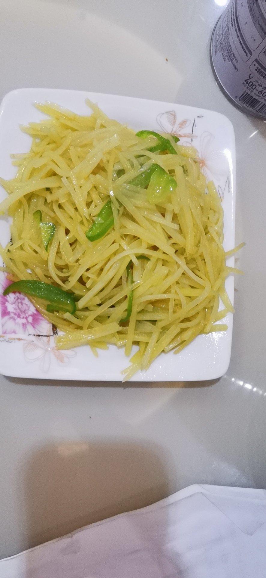 飞奔的蜗牛4en7做的辣椒炒土豆丝新手必学欣小厨