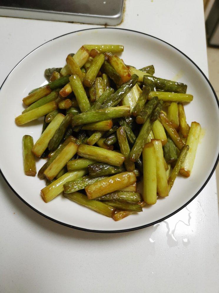 做法简单又下饭的炒蒜苔❗️