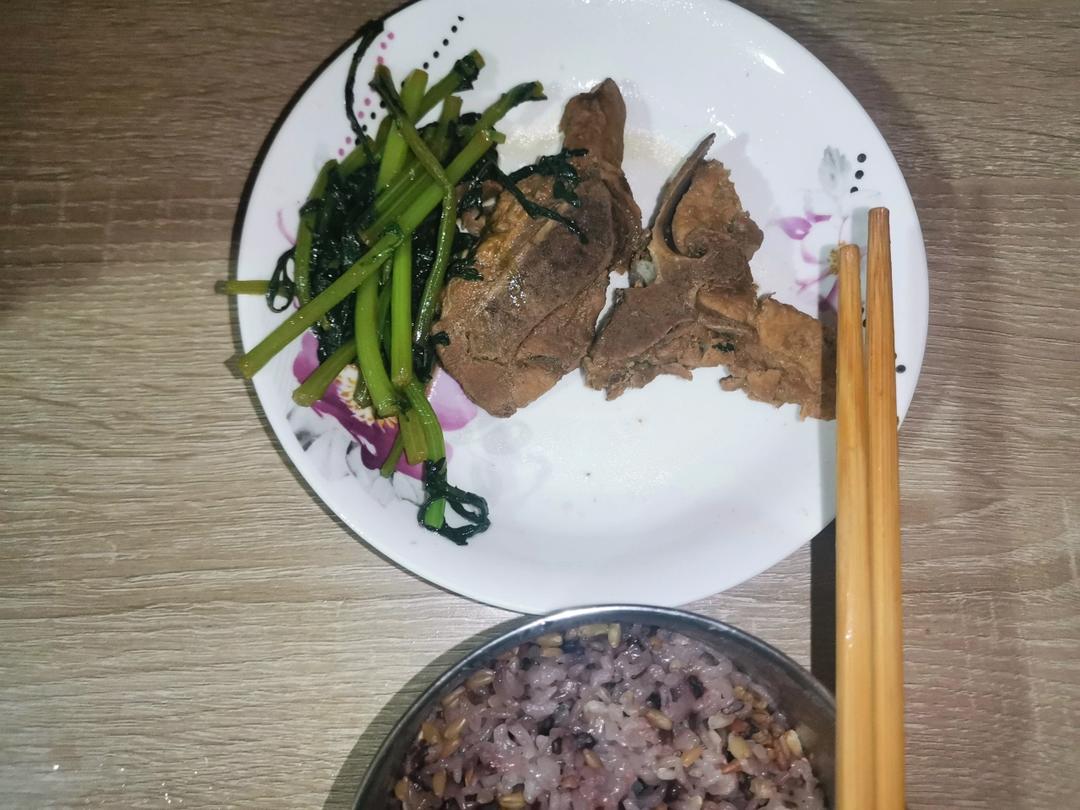 满屋飘香的酱脊骨