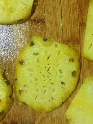 菠萝酿苦瓜的做法 步骤2