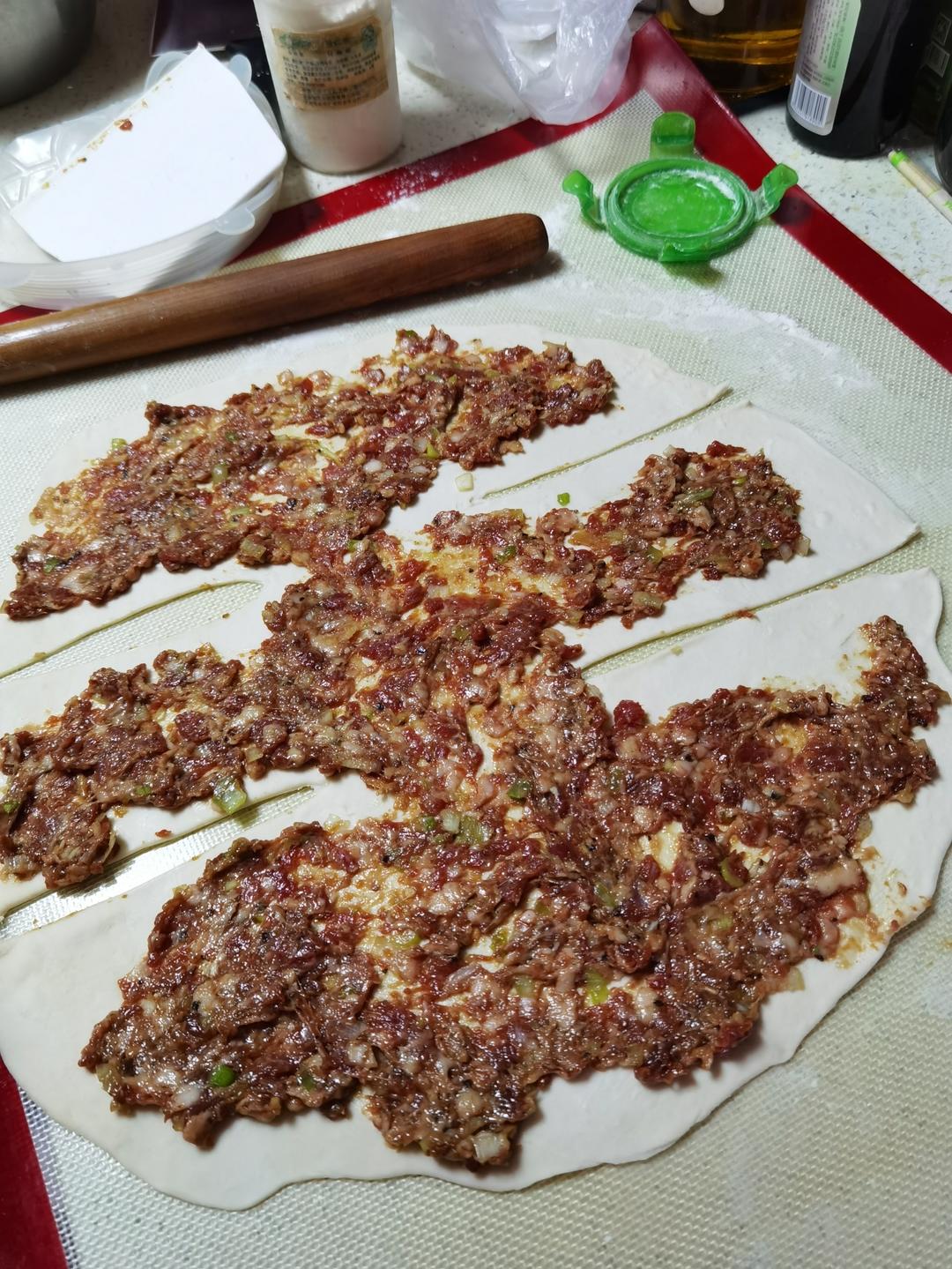 卤煮鲍鱼版千层肉饼的做法 步骤1