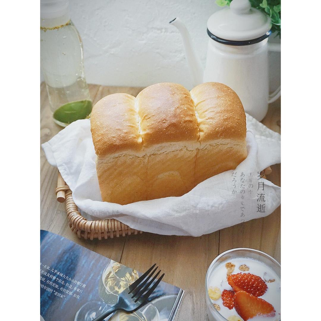 超级爆头王～牛奶蛋黄吐司