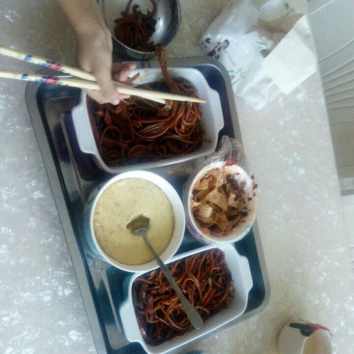 黑椒牛柳炒意面