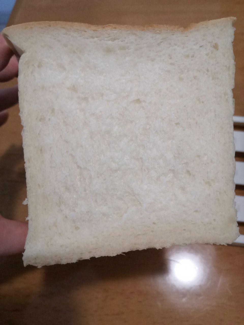 软到拿不起来的生吐司