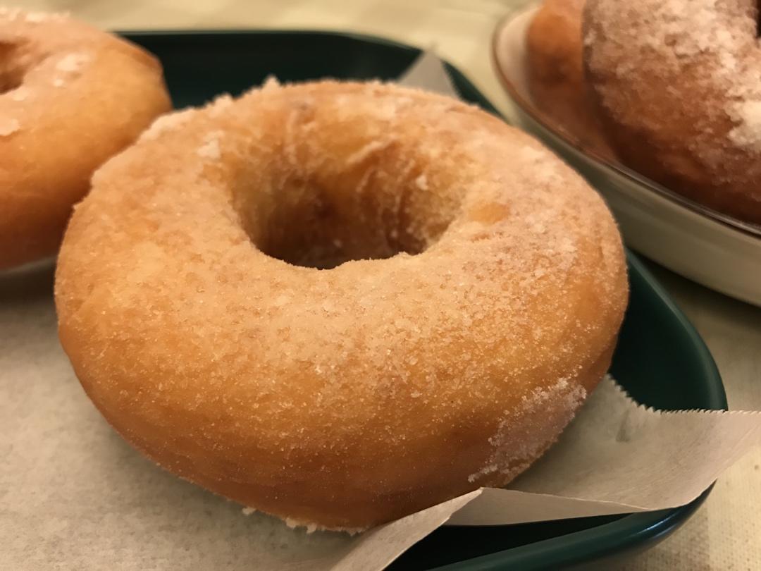 🍩超快手一小时低糖无需烤箱的甜甜圈（详细视频）
