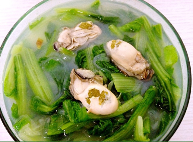 海蛎子（牡蛎）小白菜汤