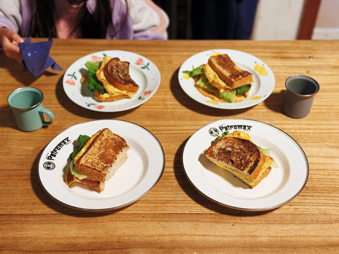 致！我们终将吃掉的早餐。