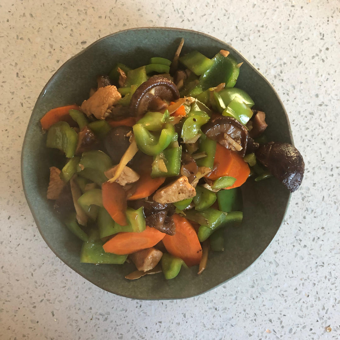 香菇鸡腿肉