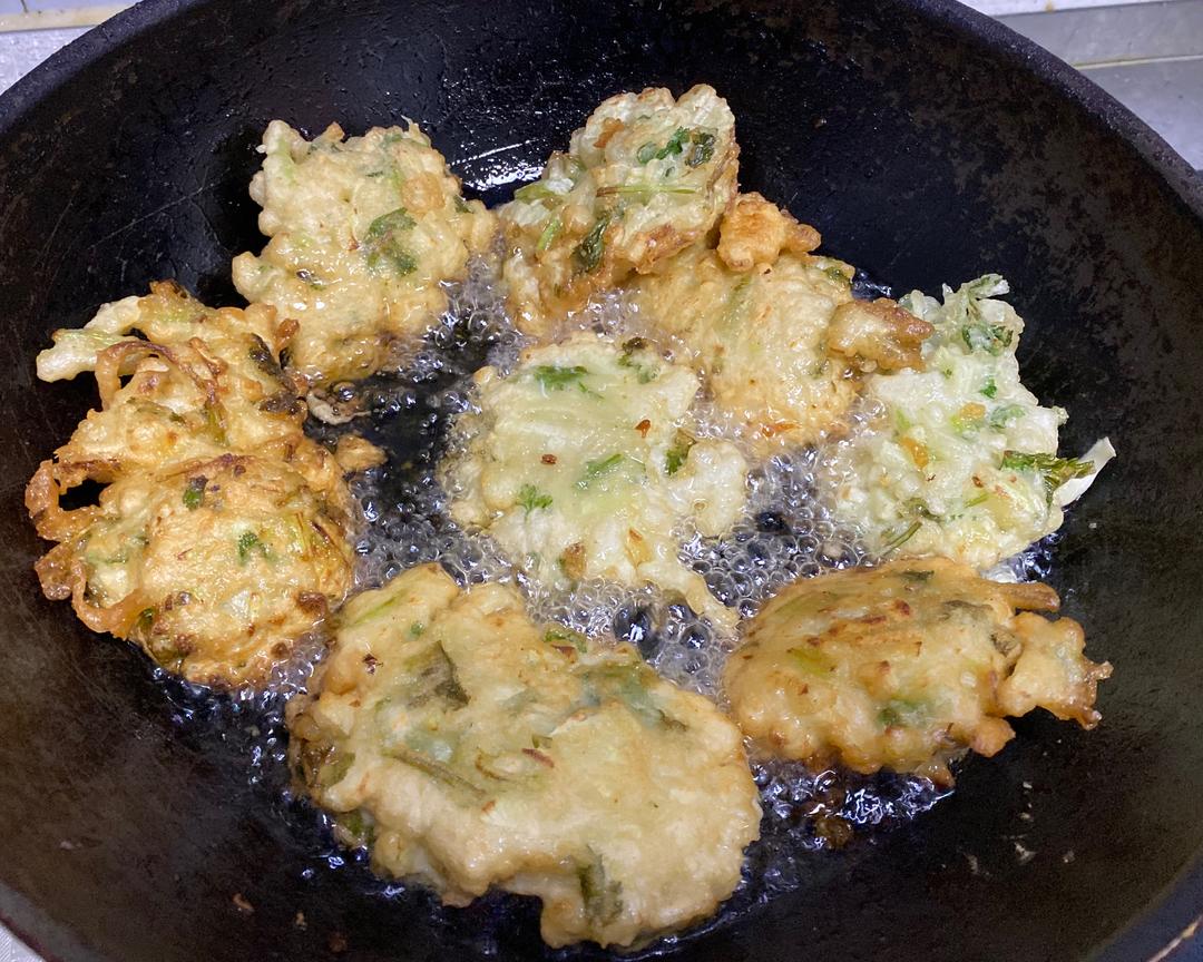 自己写着玩的低配版炸萝卜丸子🤣