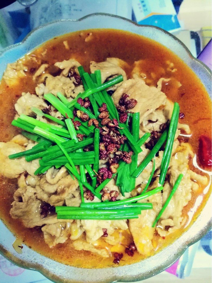 手机用户心中的百合做的水煮肉片(不辣版)