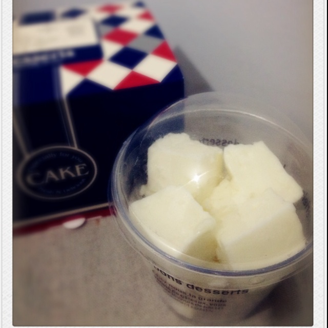 完胜85度C牛奶椰丝小方