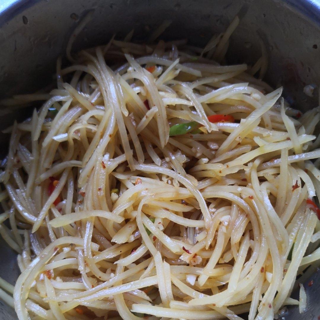 凉拌酸辣土豆丝