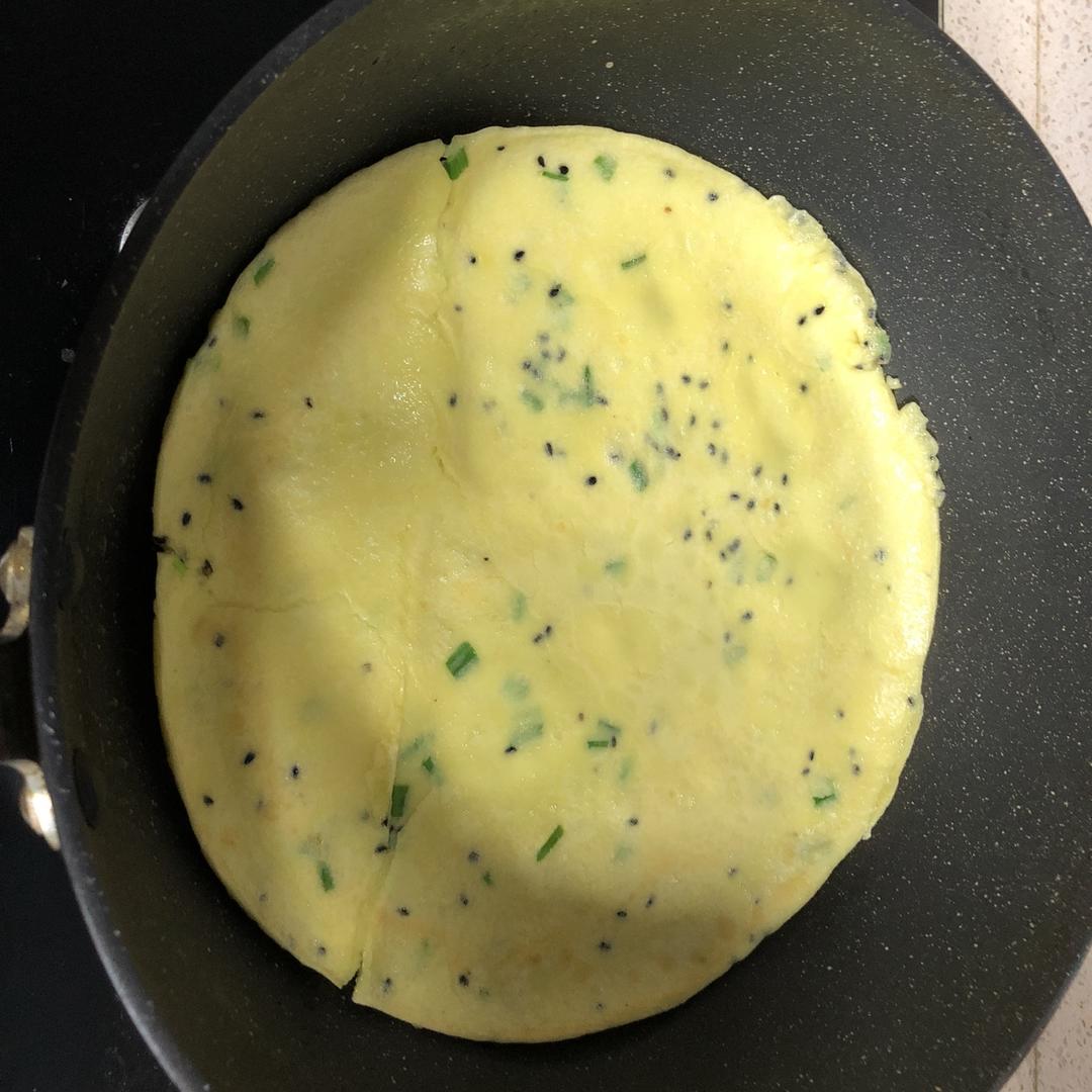 黑芝麻鸡蛋饼