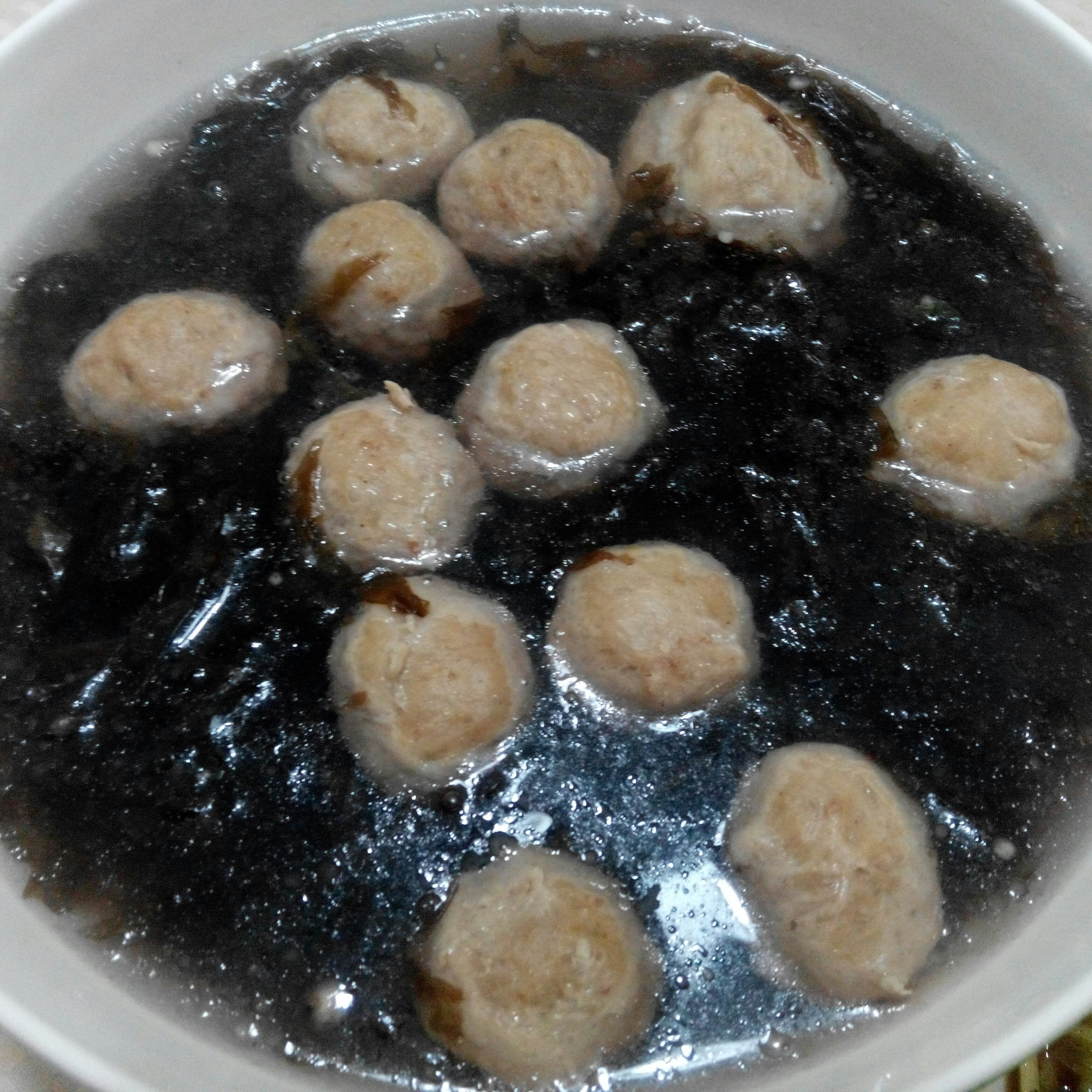 kklmy做的紫菜牛筋丸汤