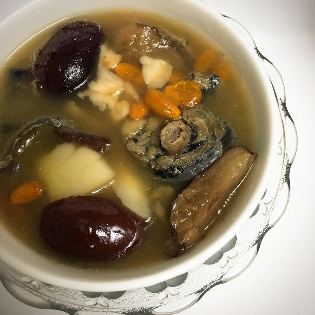 潇湘妃子爱美丽做的广式花旗参炖乌鸡汤