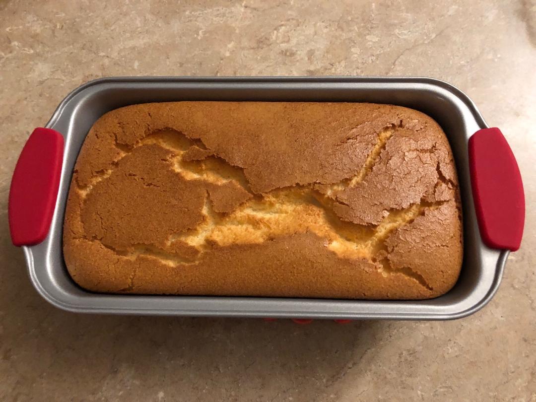 烤箱做蛋糕（戚风蛋糕的做法）