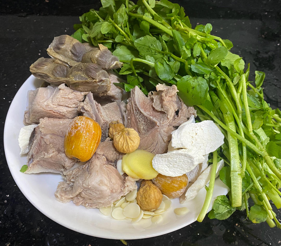 清热润肺（西洋菜陈肾猪骨汤）